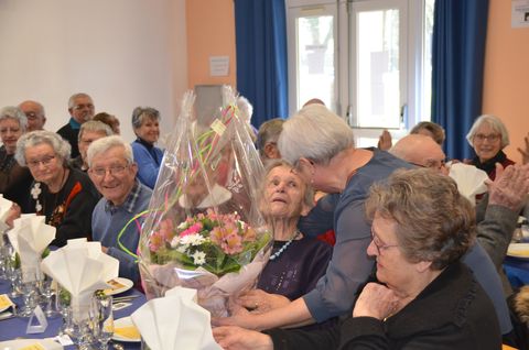 Repas des anciens 2020 la doyenne et la maire 1