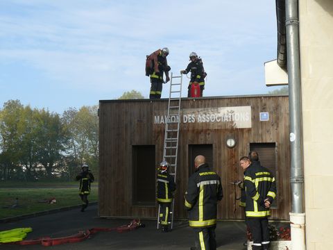 Pompiers Exercice Maison du village 3