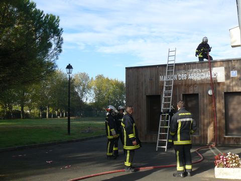 Pompiers Exercice Maison du village 5