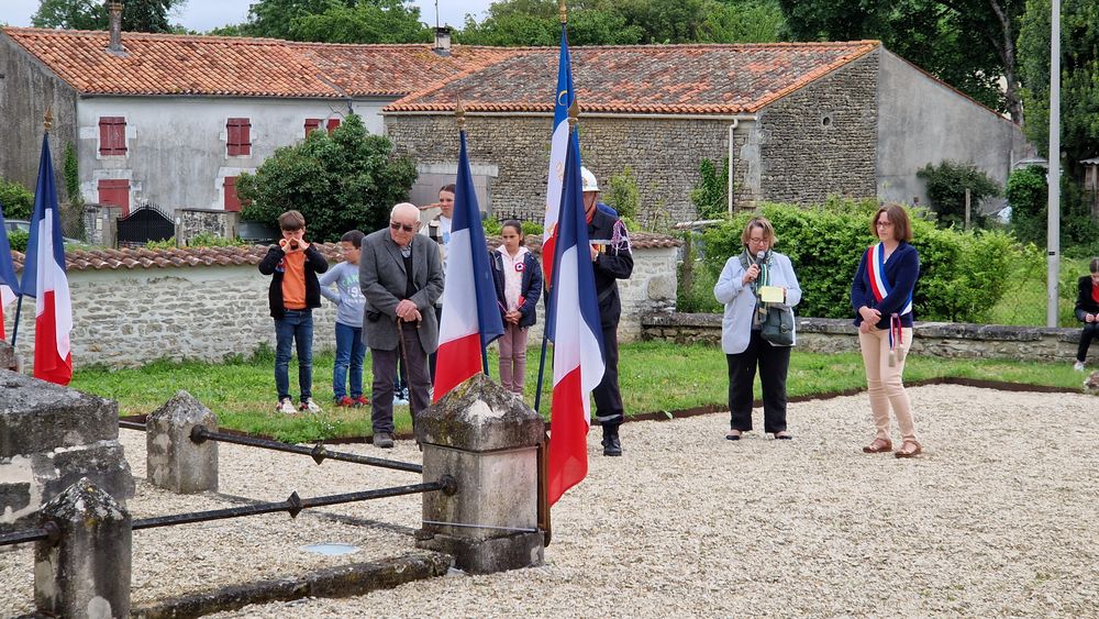 2023 05 08 Cérémonie Péré 11 Redim